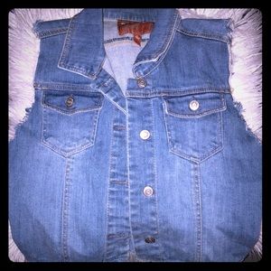 Jean vest Bitten by Sarah Jessica Parker L